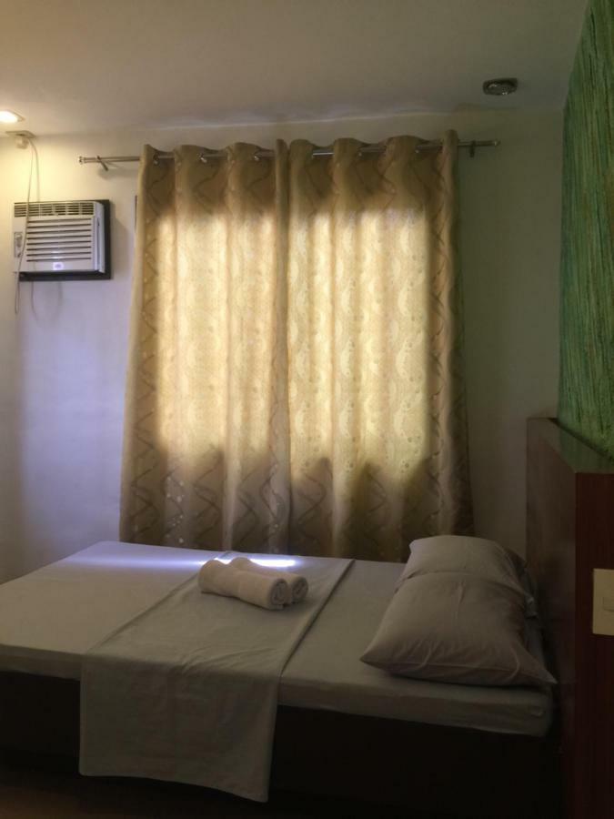 Ziur Inn Laoag Exterior foto